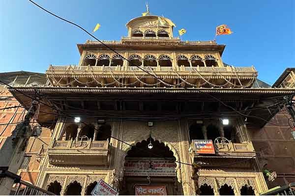 Shri Banke Bihari Temple - 30 KM